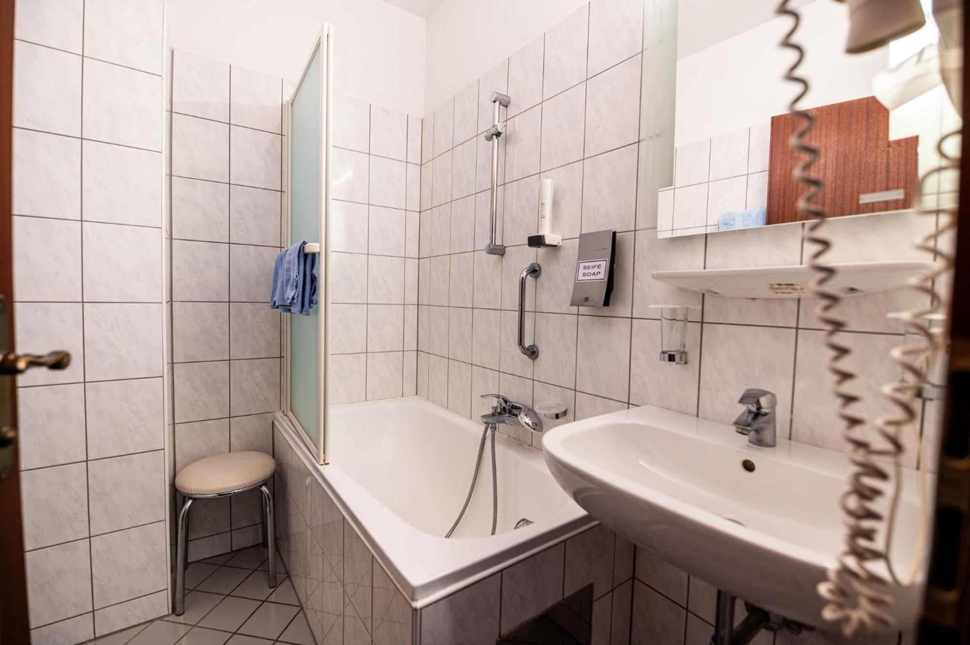 Hotel Alter Telegraf Graz Luaran gambar